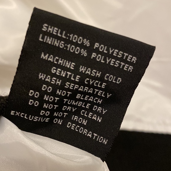 Mens light weight jacket with lining . - Picture 7 of 7